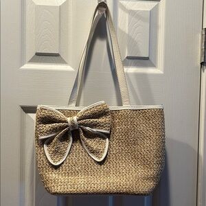 Elegant Tan Woven Tote Bag with Bow